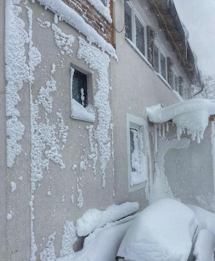 Konak Umoljani Daire Dış mekan fotoğraf